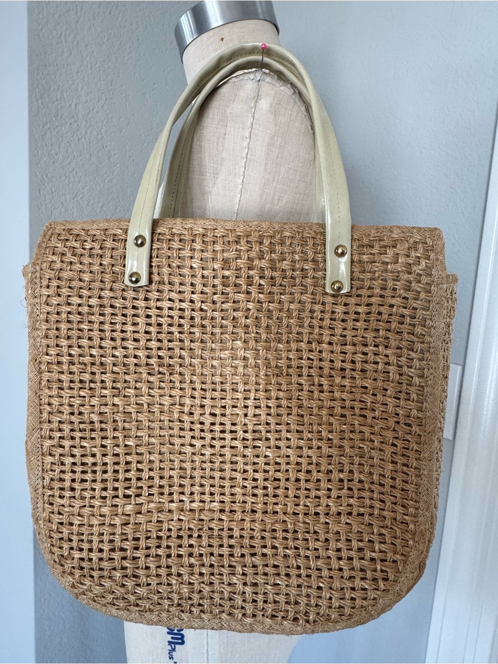 60s Cabana Straw Flower Tote - Picture 2 of 8